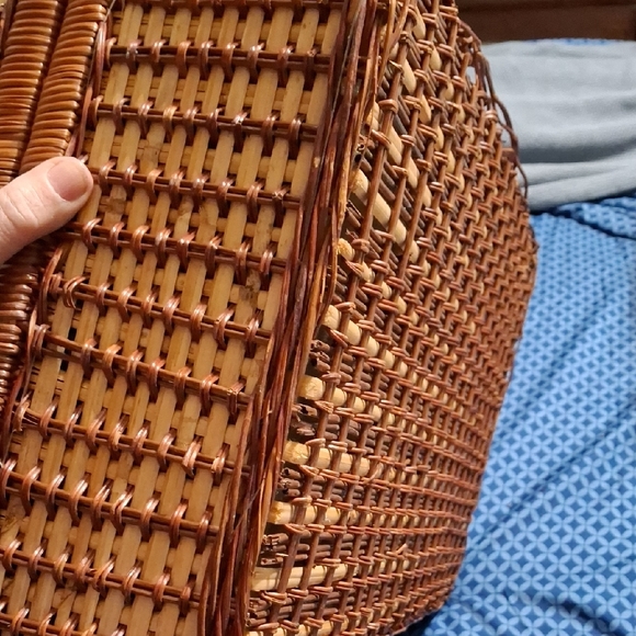 Grey Goose Wicker Picnic Basket - Picture 5 of 5